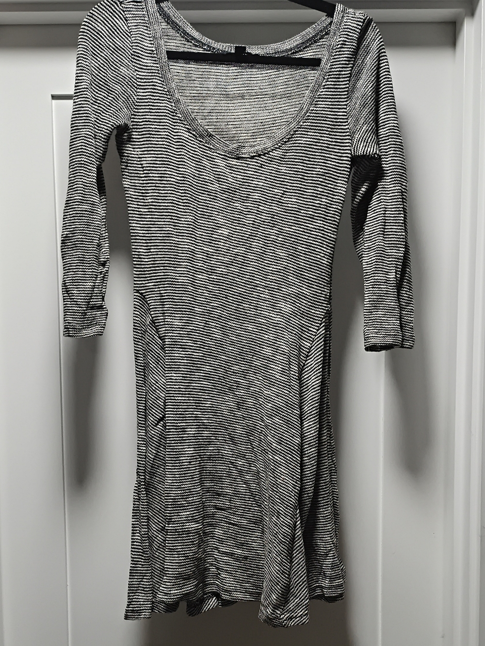 American Eagle Outfitters Black and White Striped Long Sleeve Scoop Dress
